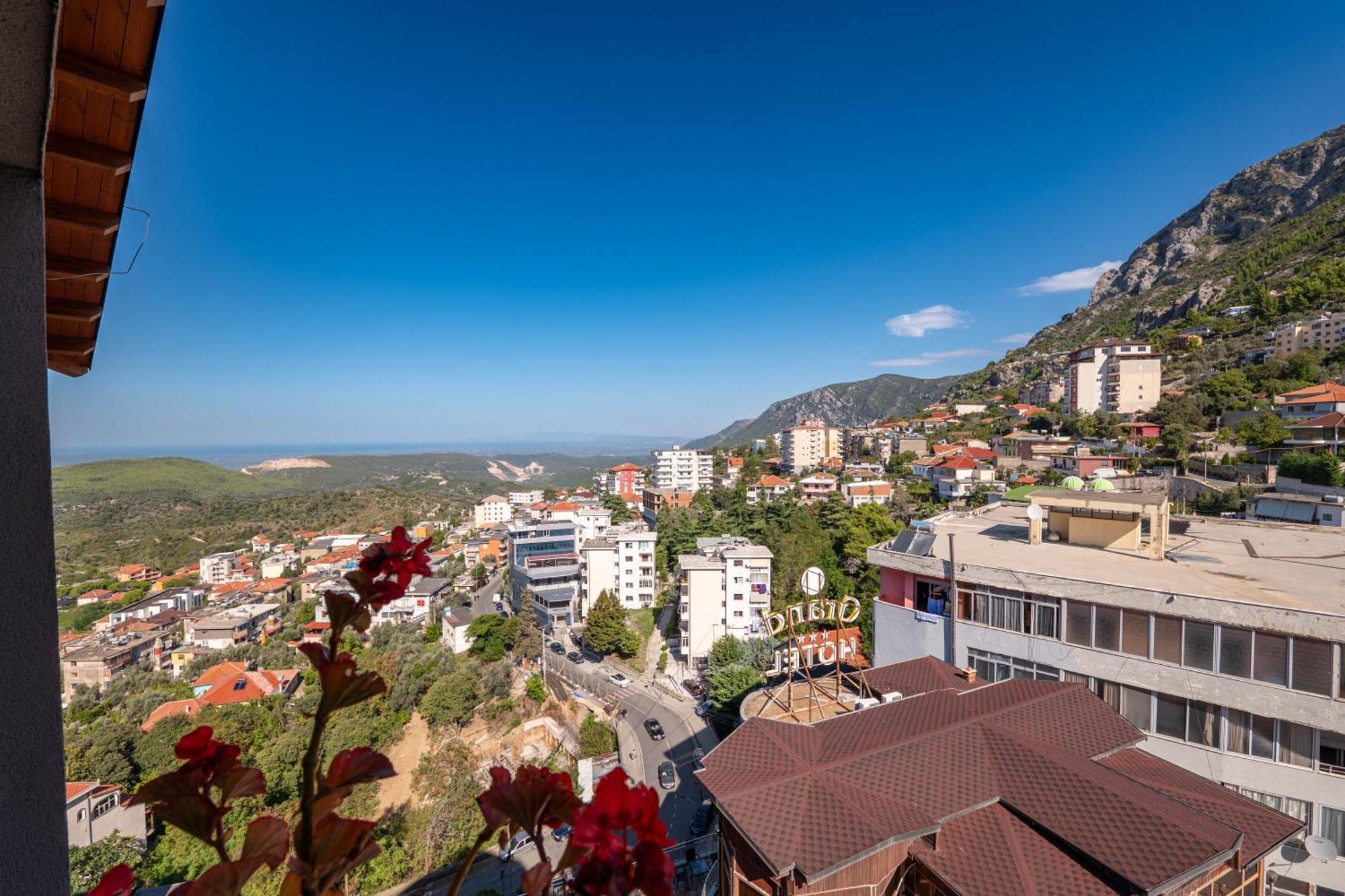 Hotel Dior Krujë Zewnętrze zdjęcie