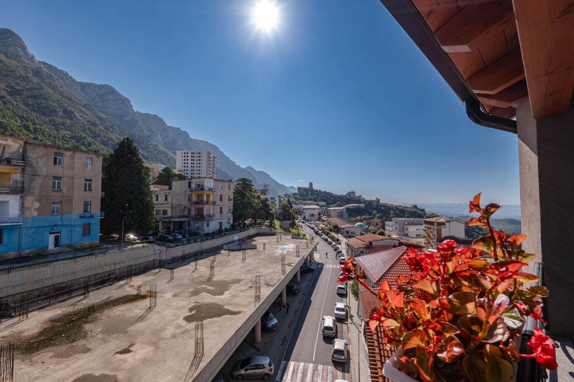 Hotel Dior Krujë Zewnętrze zdjęcie