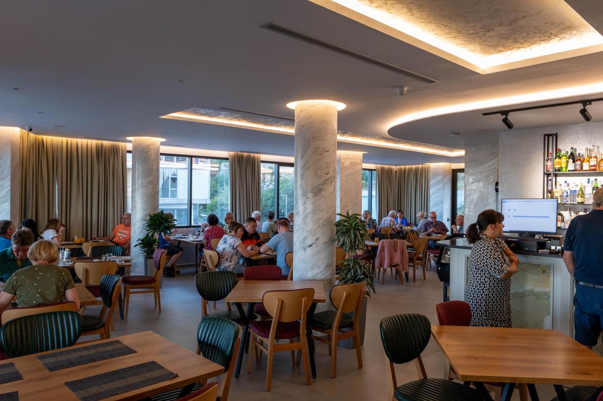 Hotel Dior Krujë Zewnętrze zdjęcie