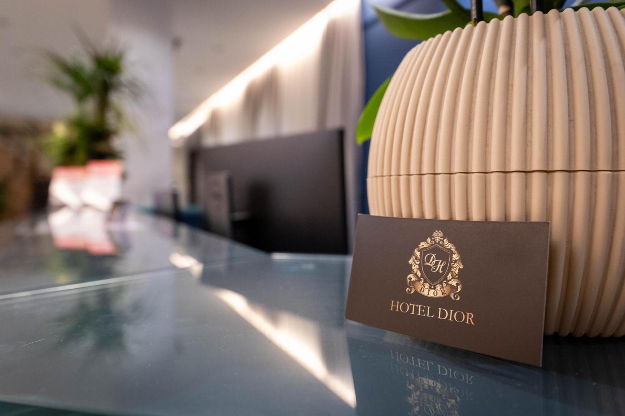Hotel Dior Krujë Zewnętrze zdjęcie
